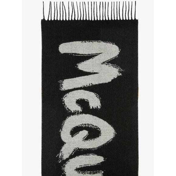 NWT Alexander McQueen Logo Graffiti Graphic Wool Scarf Black White - Picture 2 of 6